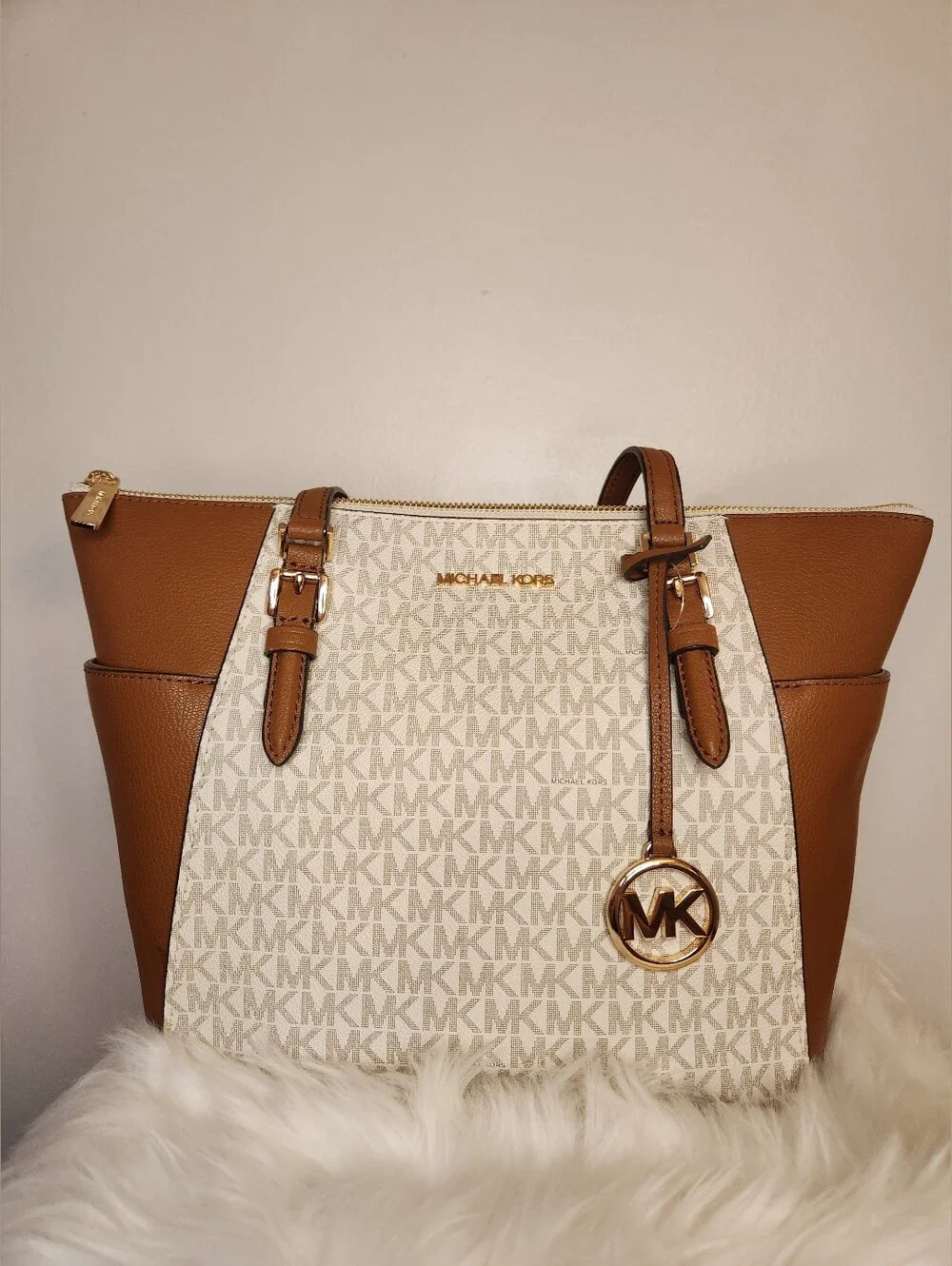 NWT Michael Kors Large Acorn Tote